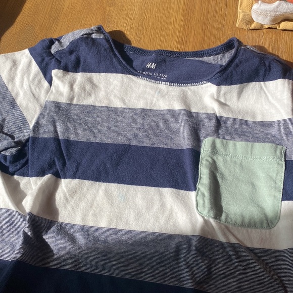 H&M Bundle of Boys Tees (4) - Picture 9 of 15